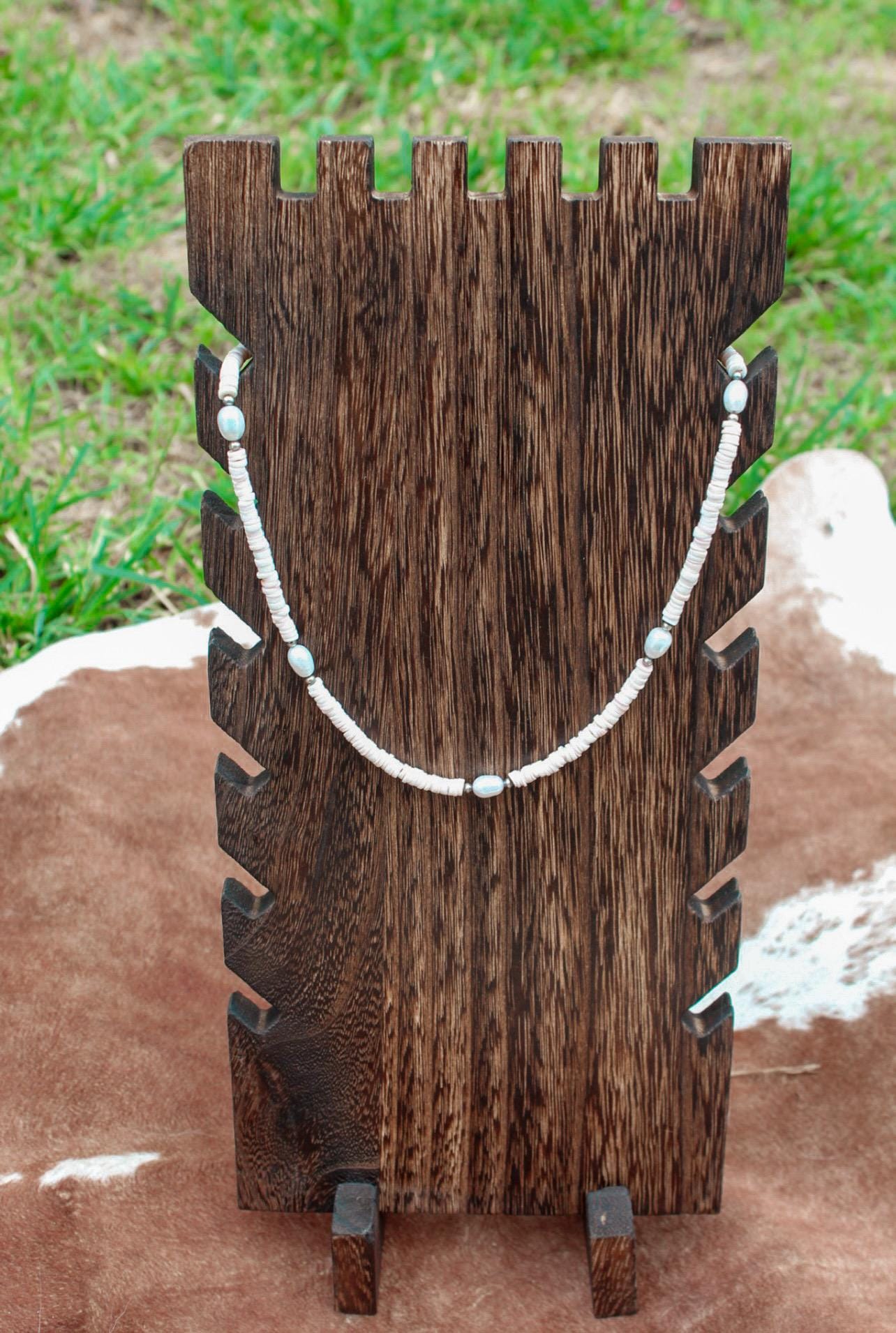 Pink Shell and White Pearl Necklace
